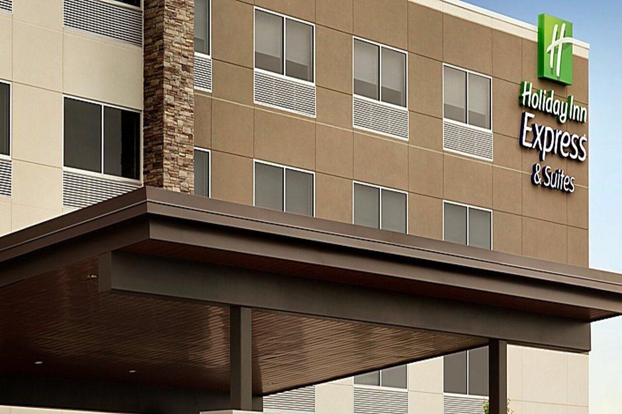 Holiday Inn Express & Suites - Savannah W - Chatham Parkway By Ihg Екстериор снимка